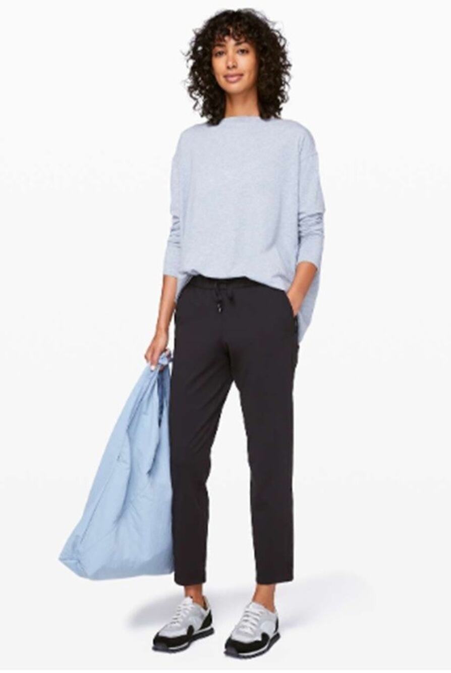 Lululemon Women's Sz 6 On The Fly 7/8 Pant Weekend Or Work Trip Pants Black